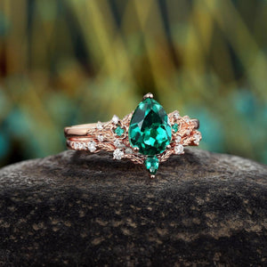 Floral Leaf Rose Gold Emerald Engagement Ring Set Unique Floral Emerald Wedding Ring - anerjuly