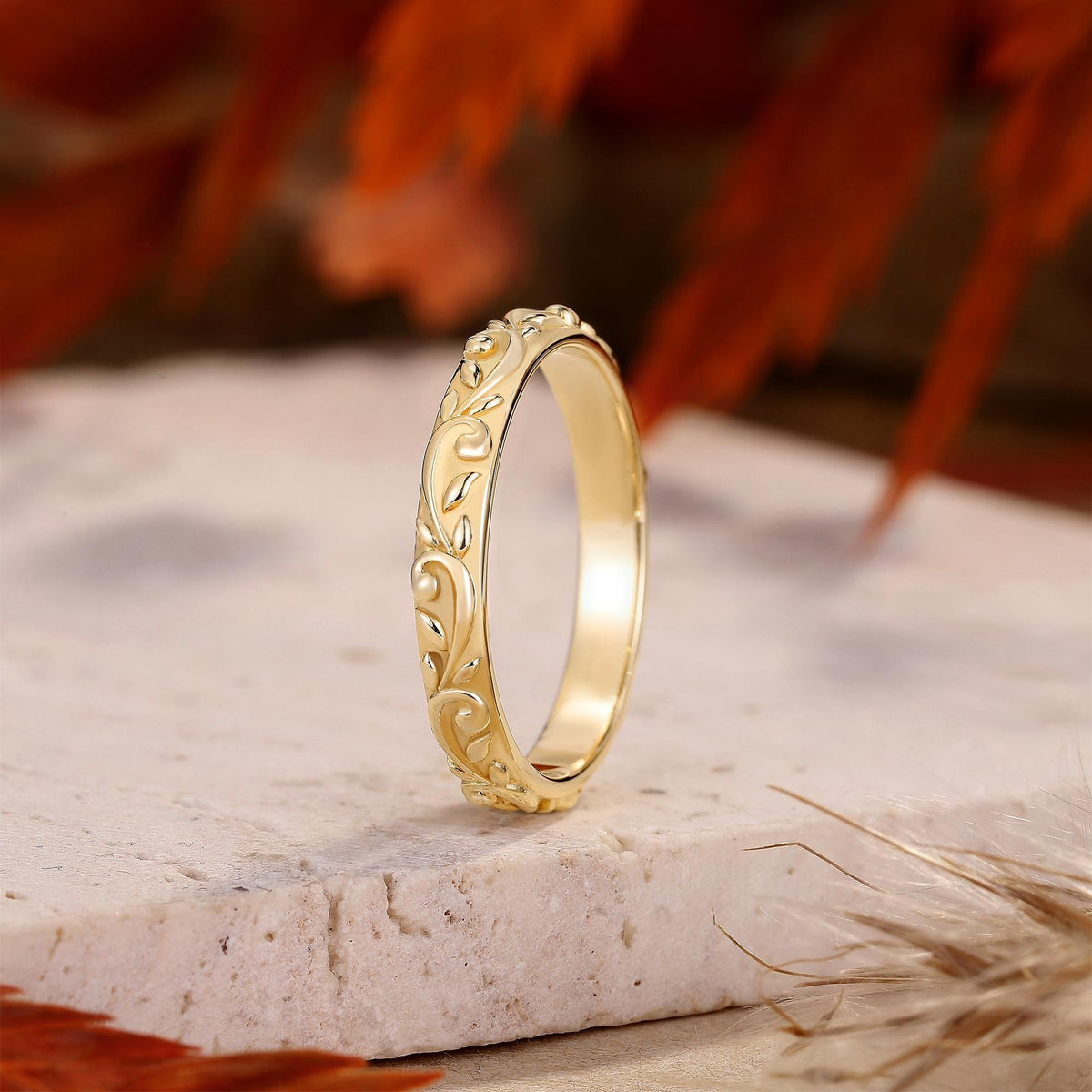 Vintage Engraved Floral Leaf Scroll Wedding Band