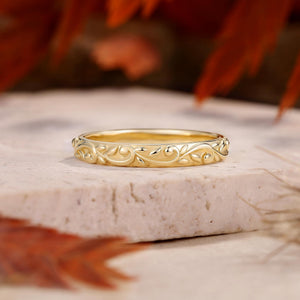 Vintage Engraved Floral Leaf Scroll Wedding Band