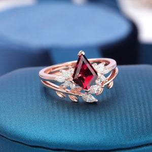 Kite Cut Red Garnet Couple Rings Cluster Ring Nature Inspired Leaf Engagement Ring Set for Women - anerjuly