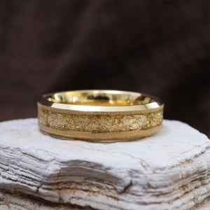Leaf & Vine White Moissanite and Hammered Gold Tungsten Couple Ring Set with Gold Foil Inlay - anerjuly