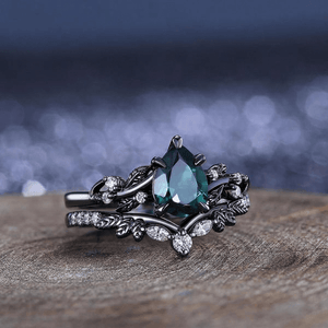 Unique Emerald Pear Cut Leaf Design Tungsten Unique His and Hers Rings Couple Ring - anerjuly