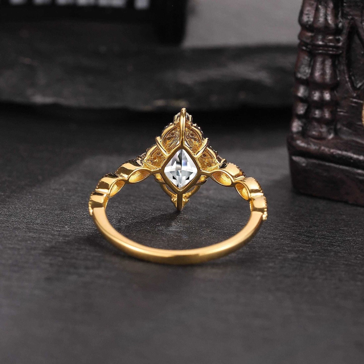Vintage Art Deco Couple Ring Set His and Her Wedding Band Engagement Ring matching rings - anerjuly