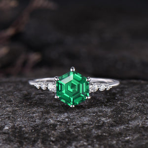 Vintage Hexagon Emerald Engagement Ring with V - Shaped Band Ring Set - anerjuly