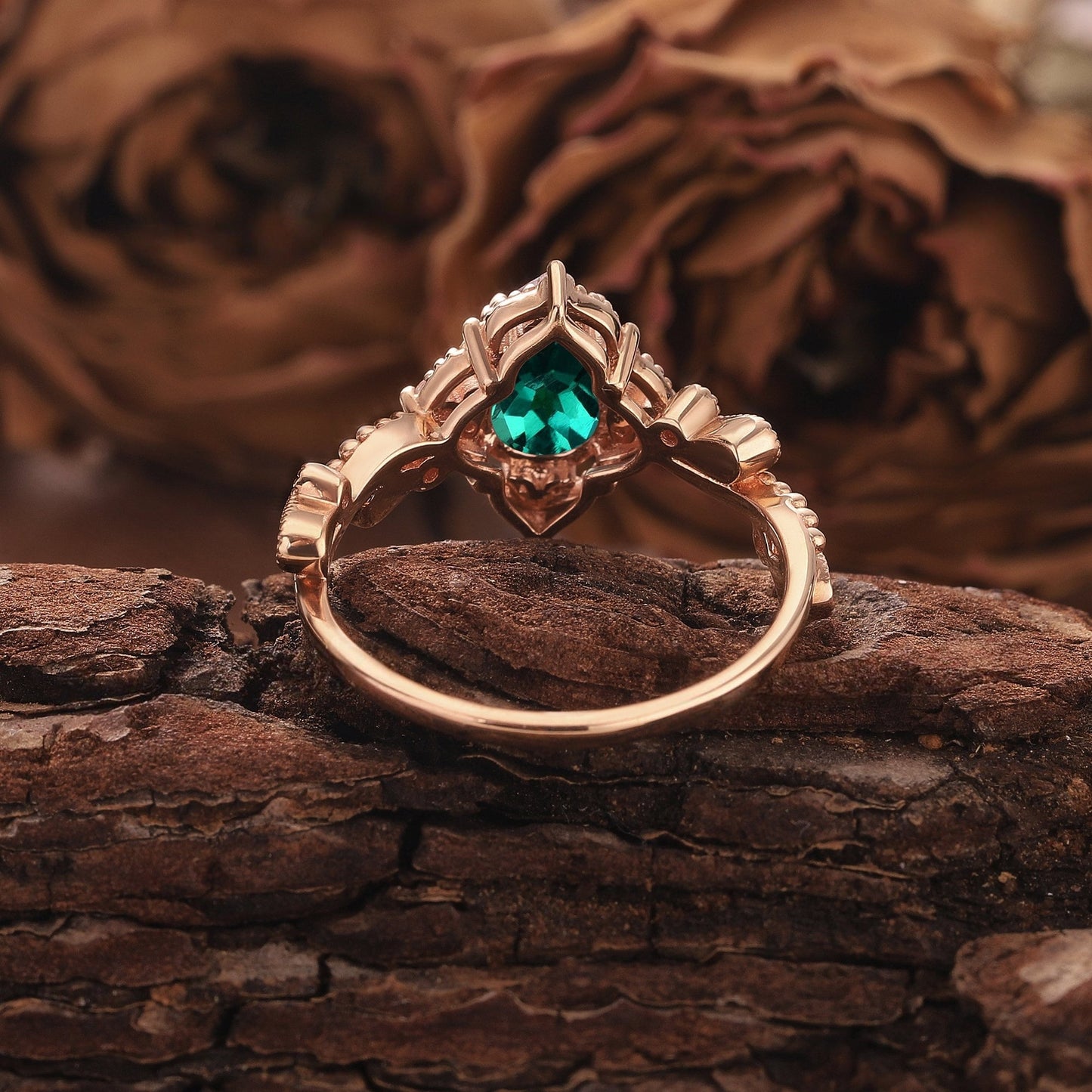 Vintage Pear Shape Emerald Engagement Ring Set Unique Floral Emerald Wedding Ring Bridal Set, Emerald Promise Ring for Women - anerjuly