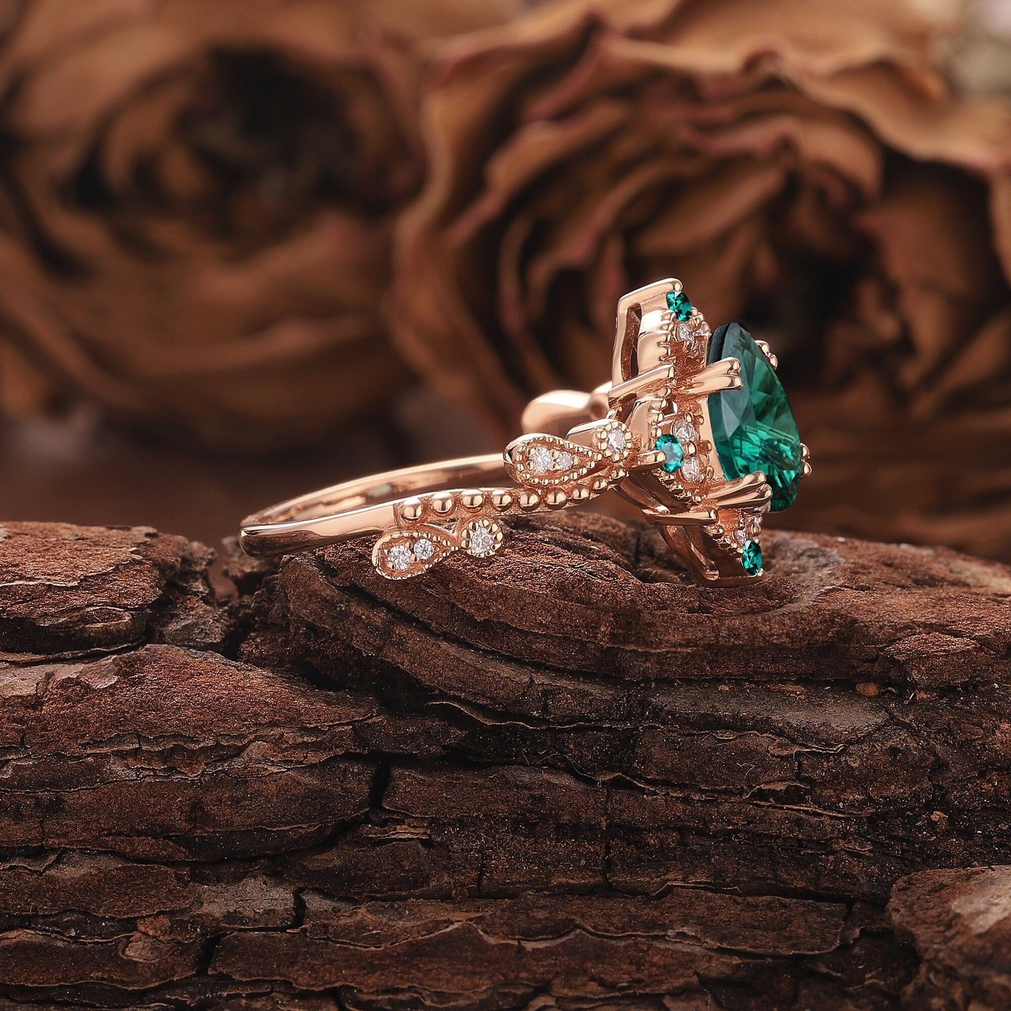 Vintage Pear Shape Emerald Engagement Ring Set Unique Floral Emerald Wedding Ring Bridal Set, Emerald Promise Ring for Women - anerjuly