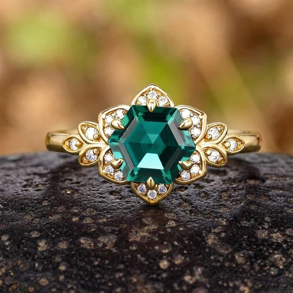 Royal Vintage Hexagon Cut Lab Created Emerald S925 Ring For Women Flowery Design Bridal Engagement Ring