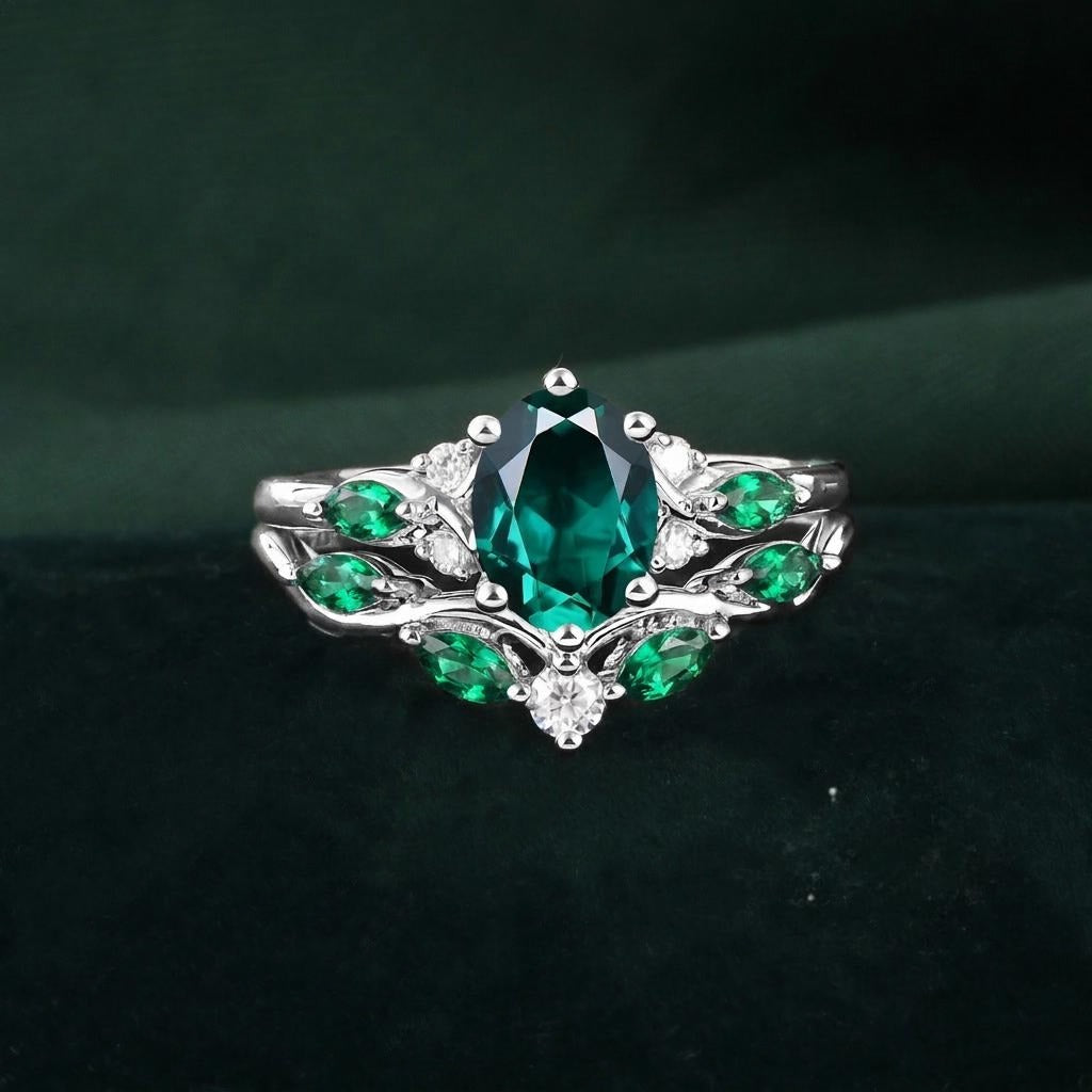Vintage Leaf Oval Emerald Engagement Ring Set