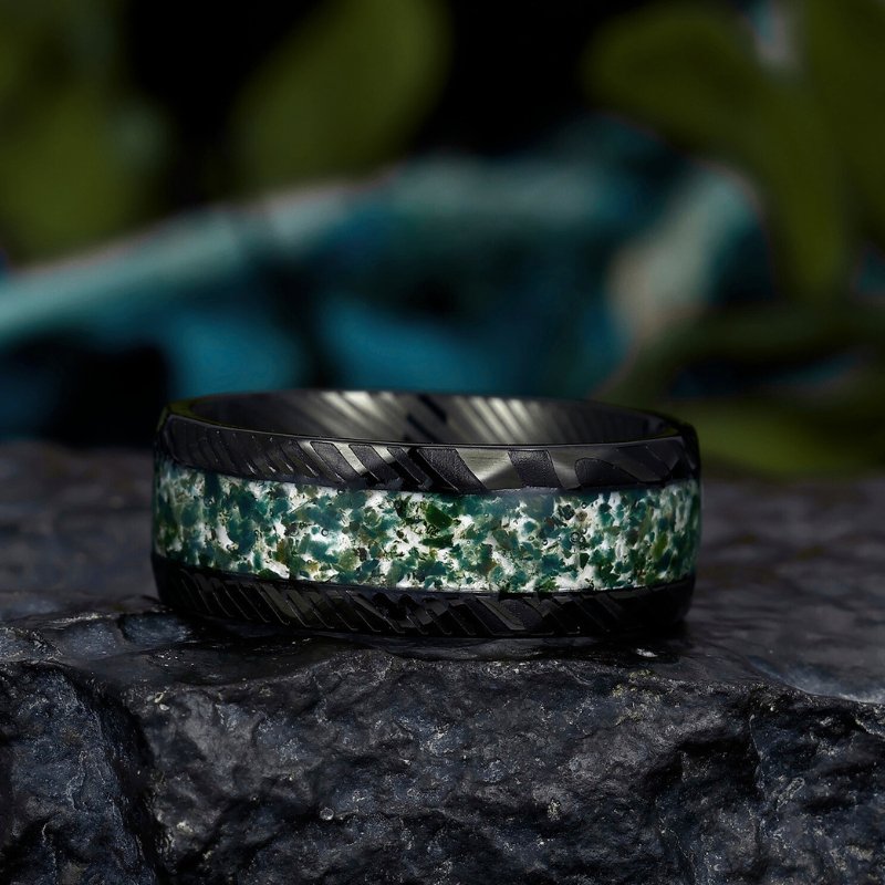 8mm Green Moss Agate Black Hammered Damascus Steel Rings Wedding Band Gift for Him - anerjuly