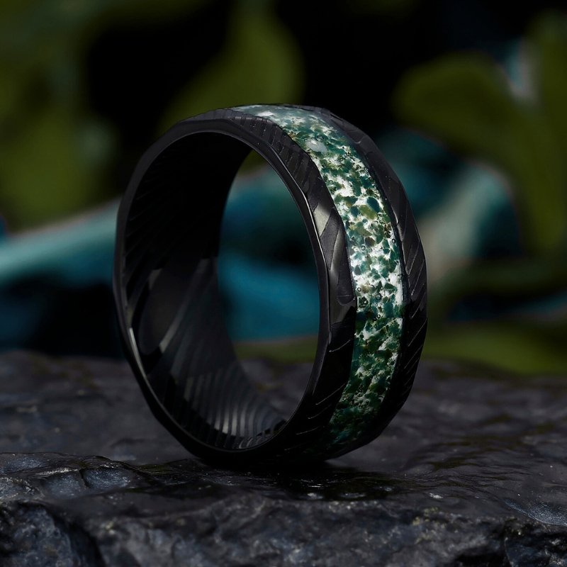 8mm Green Moss Agate Black Hammered Damascus Steel Rings Wedding Band Gift for Him - anerjuly