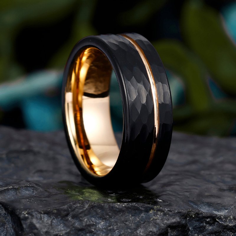 8mm Hammered Black Tungsten Ring with Rose Gold Groove - Modern Men's Wedding Band - anerjuly