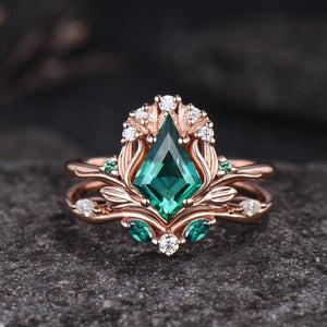 Art Deco Kite Cut Emerald Engagement Ring Set Unique Leaf Nature Inspired Ring - anerjuly
