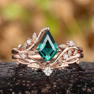 Art Deco Kite Cut Emerald Engagement Ring Set Unique Leaf Nature Inspired Ring - anerjuly