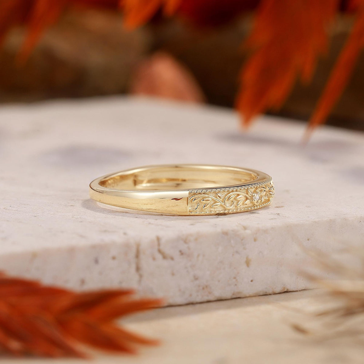 Vintage Sweeping Vine Stone Accent Wedding Band
