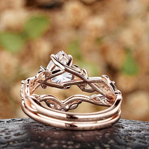 Leaf & Vine Pear Cut White Moissanite Engagement Ring Set