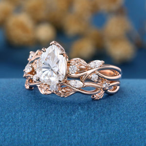 Vintage Twisted Vine Pear Cut White Moissanite Engagement Ring Set