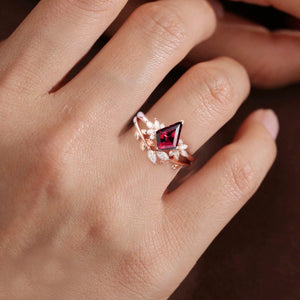 Kite Cut Red Garnet Engagement Ring Set Leaf Gold Women Bridal Promise Ring - anerjuly