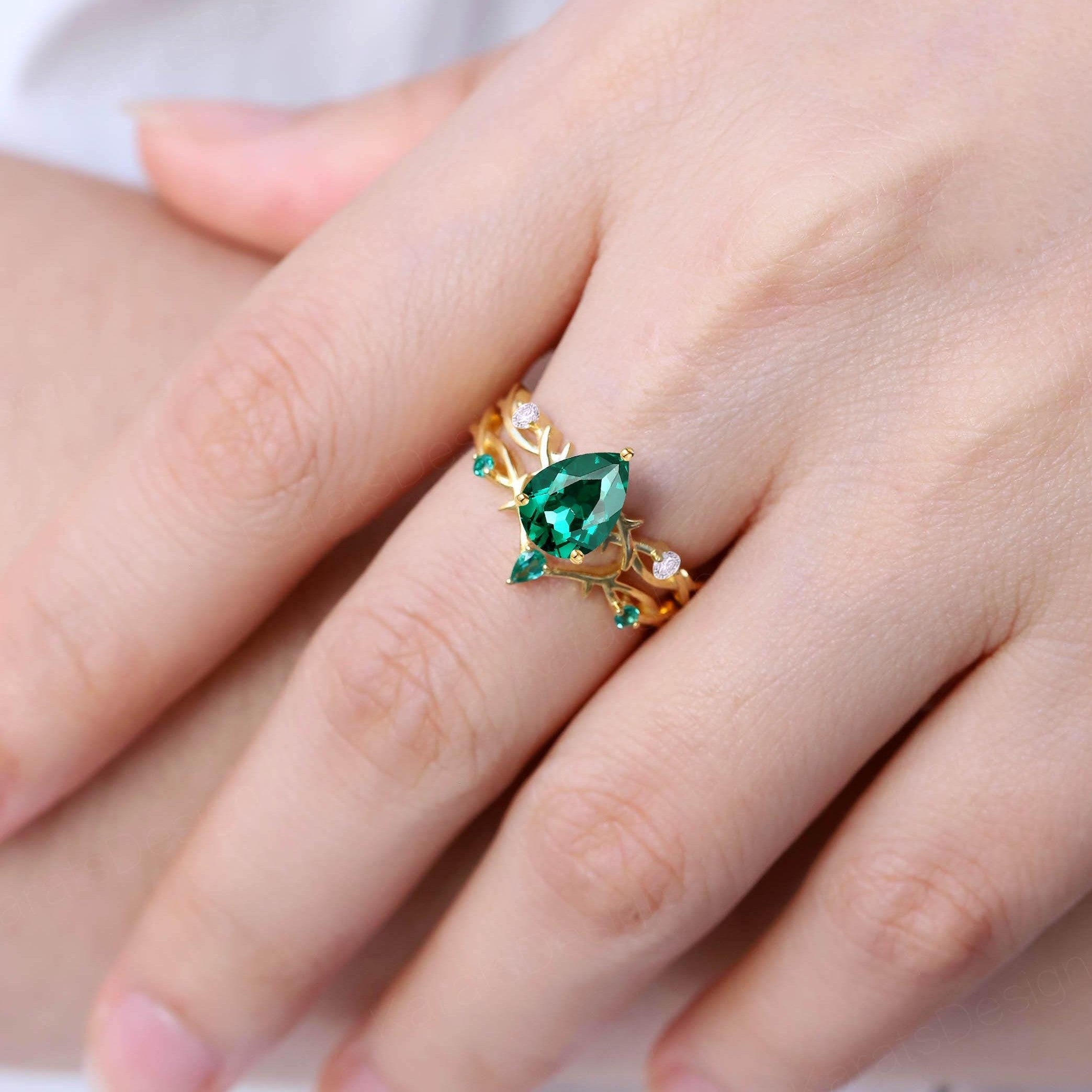 Oval Emerald Gold Vine Couple Rings Gold His & Her Matching Rings Men's Tungsten Couple Rings - anerjuly