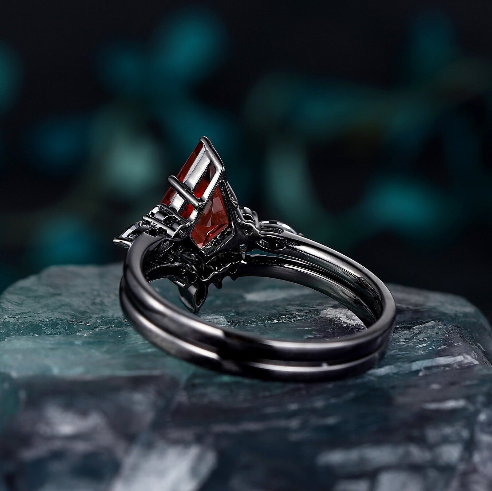 Red Couples Ring Set Garnet Engagement Ring Set Black Gold Couple Rings Tungsten Wedding Band Promise Ring for Her - anerjuly