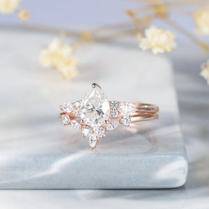 Rose Gold Vintage Pear Cut Moissanite Bridal Set Couple Ring Set His and Her Engagement Ring - anerjuly