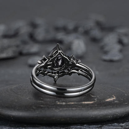 Unique Black Gold Pear Shape Black Onyx Floral Engagement Ring, Witchy Leaf Promise Ring, Gothic Black Wedding Ring Gift for Women - anerjuly