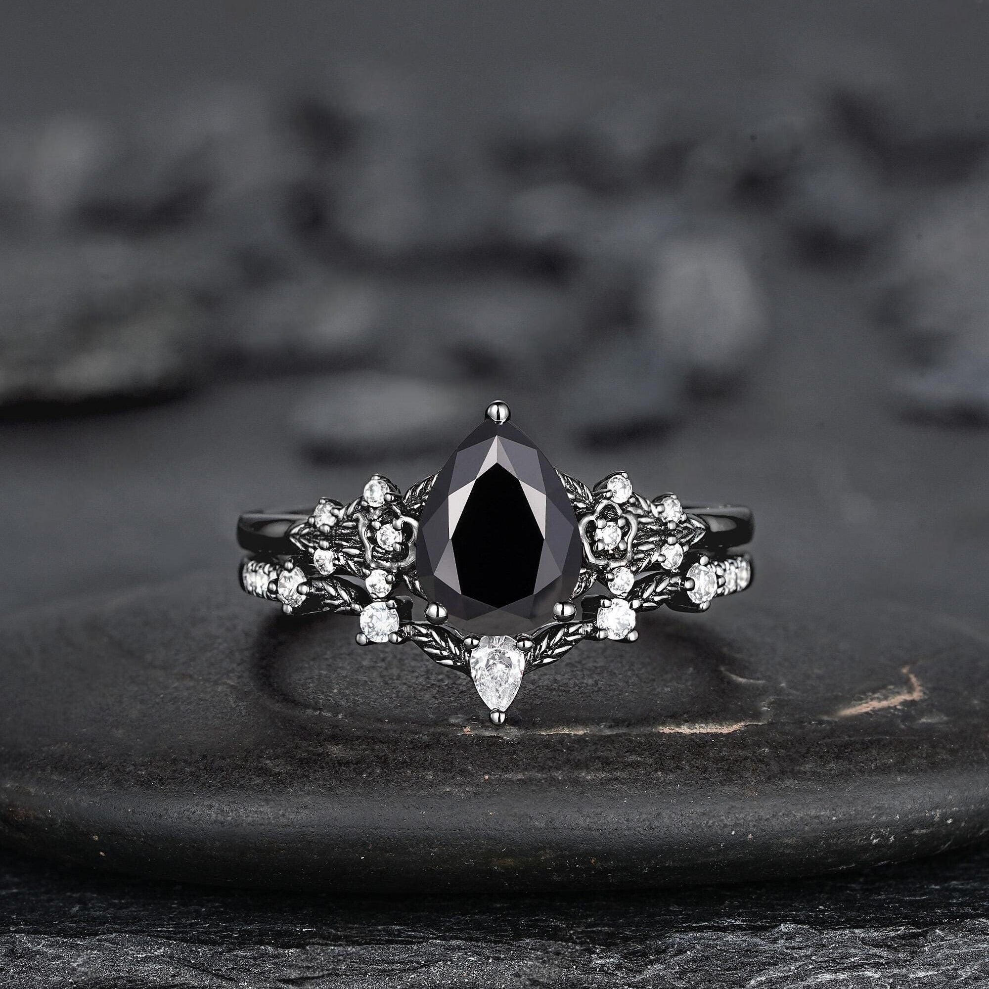 Unique Black Gold Pear Shape Black Onyx Floral Engagement Ring, Witchy Leaf Promise Ring, Gothic Black Wedding Ring Gift for Women - anerjuly