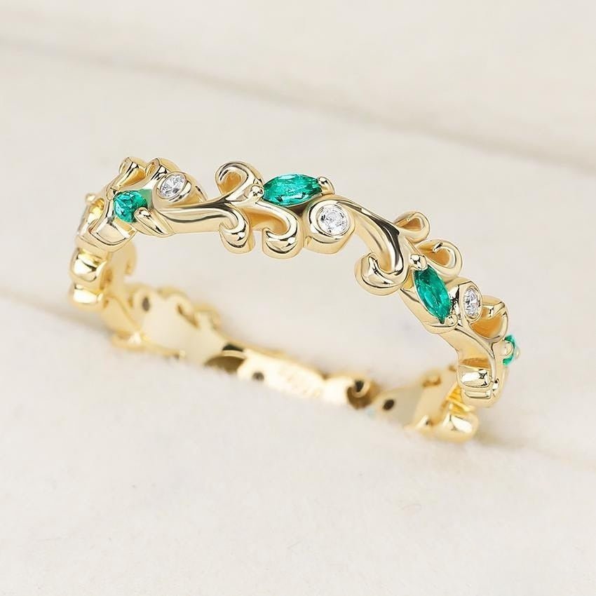Vintage green emerald wedding band Unique nature inspired leaf band bridal ring Branches band - anerjuly