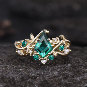 Vintage - Inspired Kite Cut Leaf Design Black Gold Emerald Engagement Ring Set - anerjuly