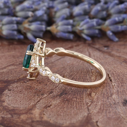 Vintage - Inspired Pear Shape Emerald Engagement Ring Set Unique Floral Emerald Wedding Ring Emerald Promise Ring for Women - anerjuly