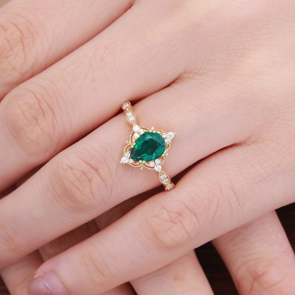 Vintage - Inspired Pear Shape Emerald Engagement Ring Set Unique Floral Emerald Wedding Ring Emerald Promise Ring for Women - anerjuly