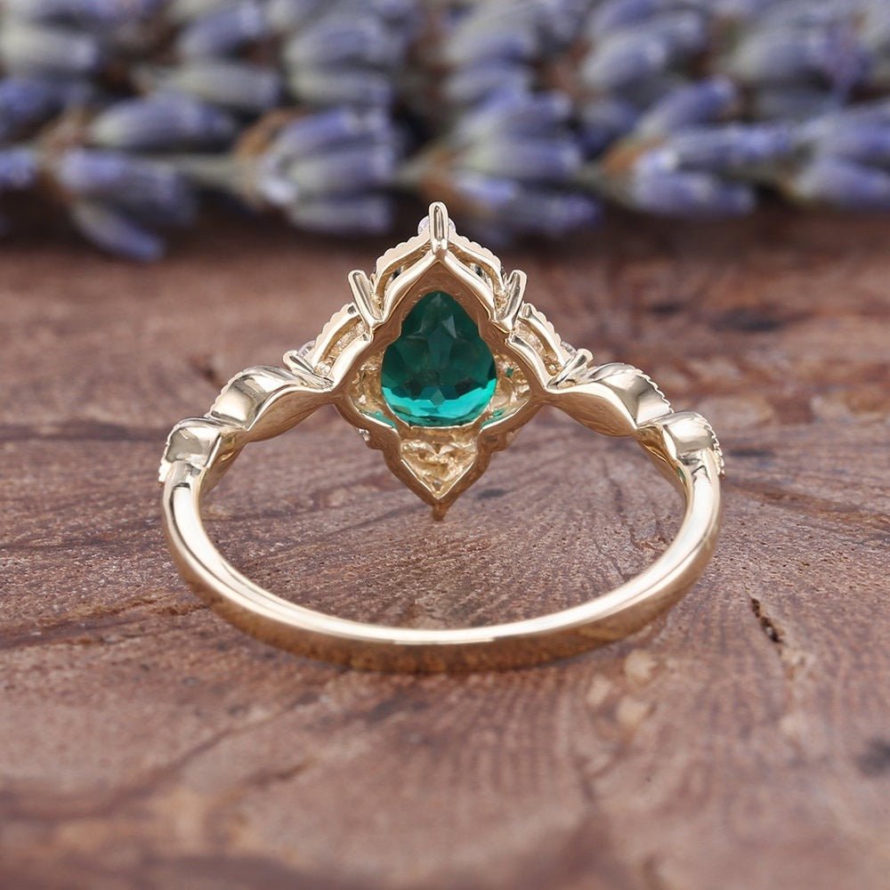 Vintage - Inspired Pear Shape Emerald Engagement Ring Set Unique Floral Emerald Wedding Ring Emerald Promise Ring for Women - anerjuly