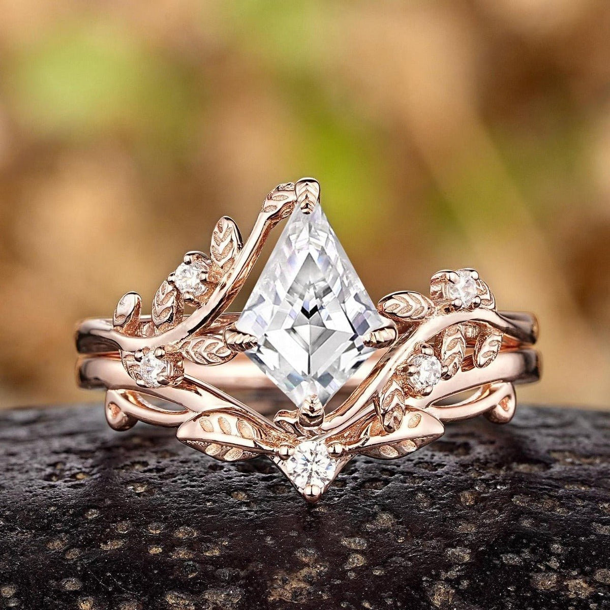 Vintage Kite Cut Moissanite Engagement Ring Set - anerjuly