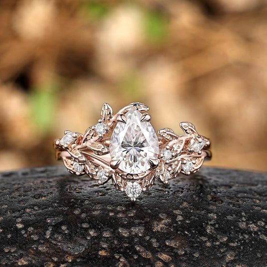 Vintage Nature - Inspired Rose Gold Pear Moissanite Engagement Ring Set - anerjuly