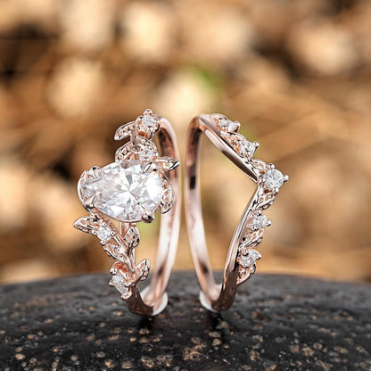 Vintage Nature - Inspired Rose Gold Pear Moissanite Engagement Ring Set - anerjuly