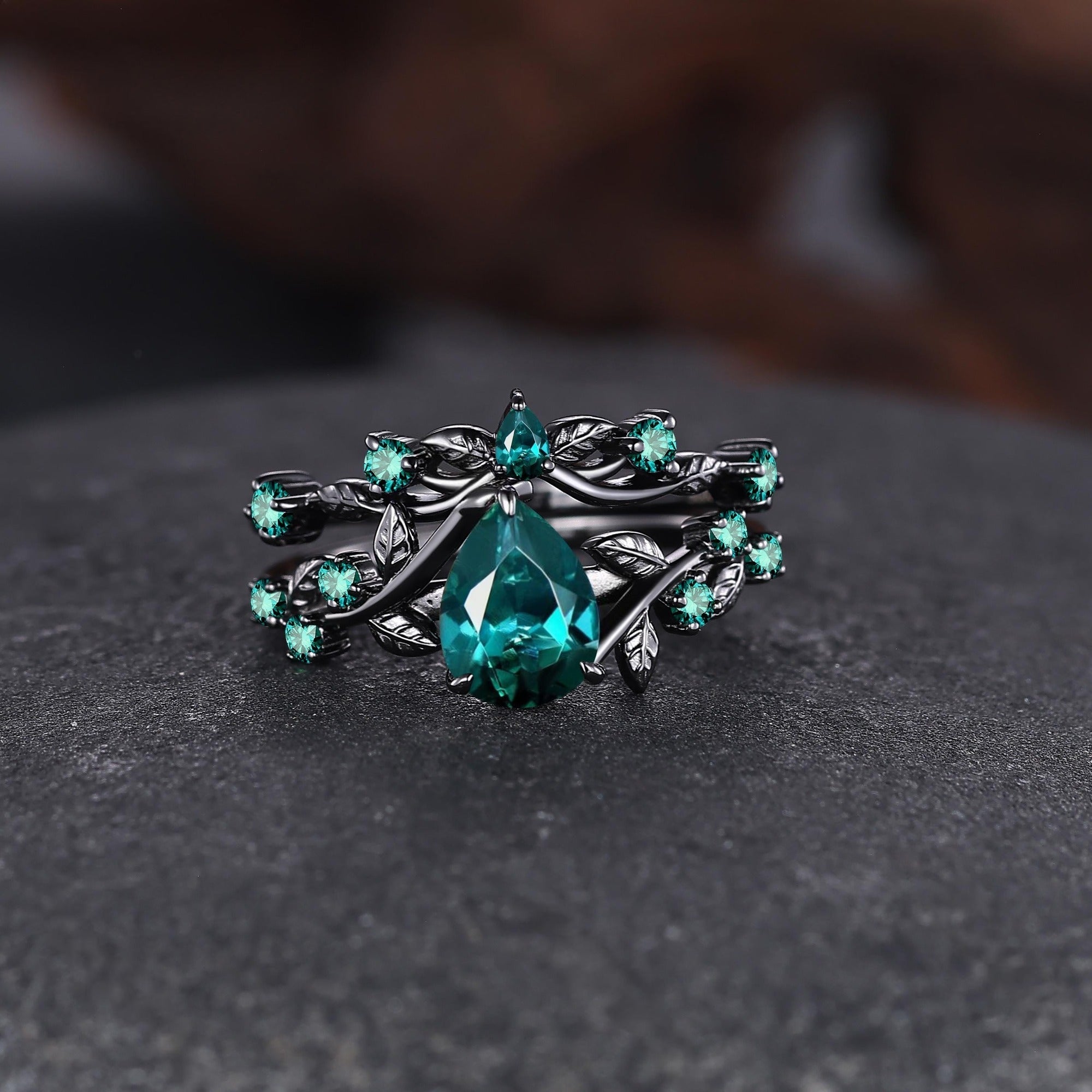 Vintage Pear Emerald Engagement Ring Set Twig Leaf Black Gold Cluster Ring Women Bridal Promise Ring - anerjuly