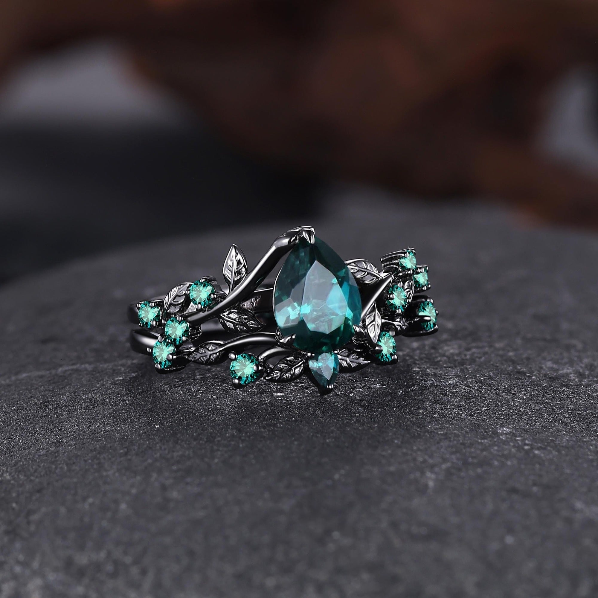 Vintage Pear Emerald Engagement Ring Set Twig Leaf Black Gold Cluster Ring Women Bridal Promise Ring - anerjuly