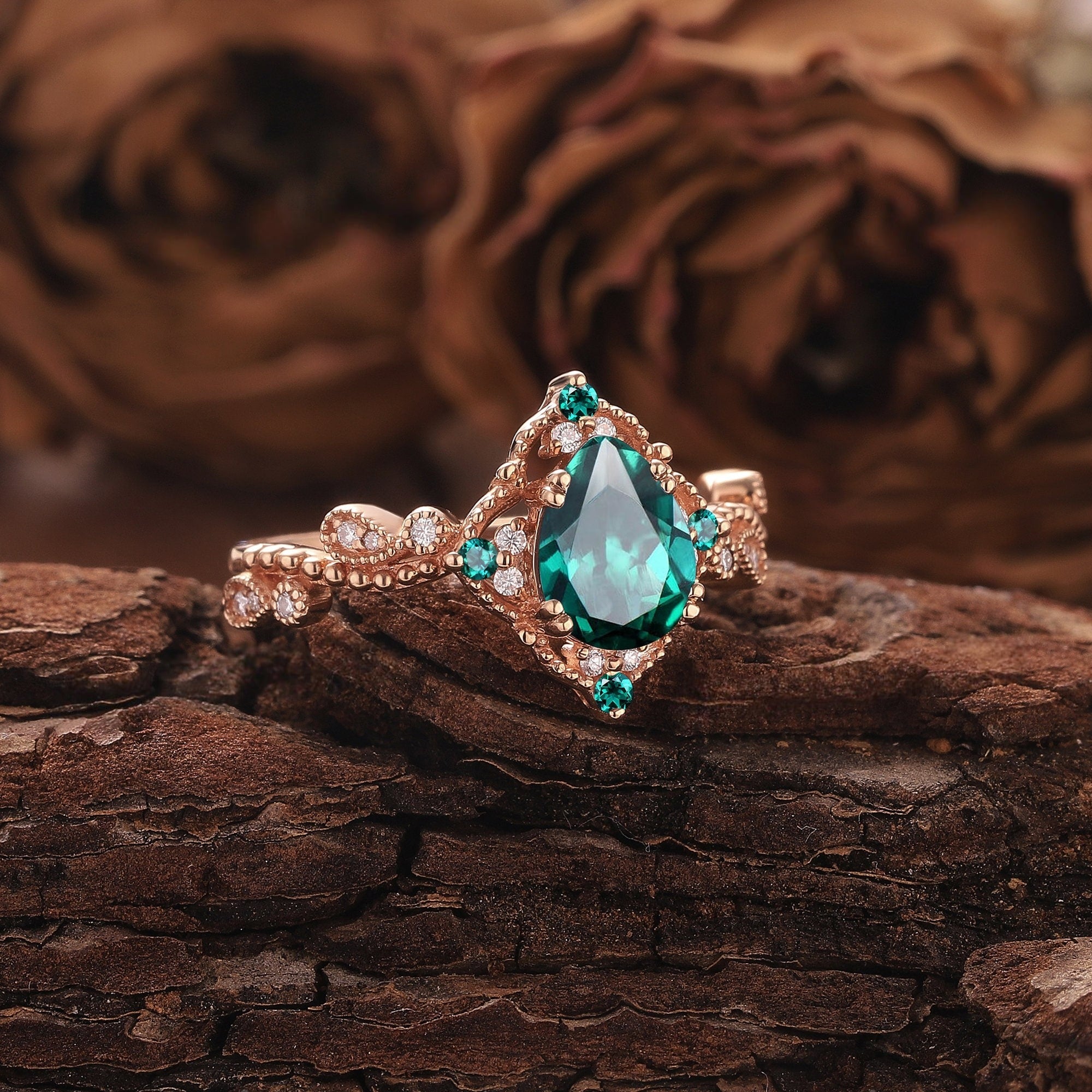 Vintage Pear Shape Emerald Engagement Ring Set Unique Floral Emerald Wedding Ring Bridal Set, Emerald Promise Ring for Women - anerjuly