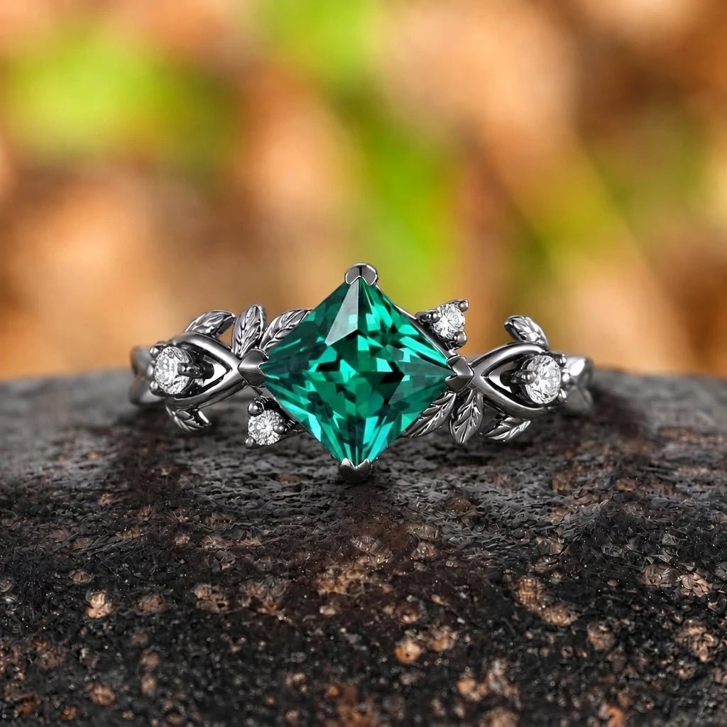 Vintage Princess Cut Emerald Engagement Ring Leaf Design Black Band Ring Set - anerjuly